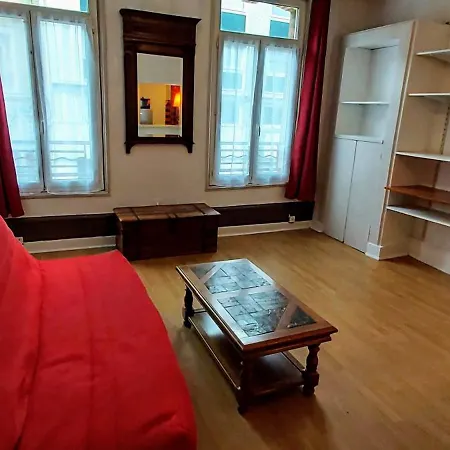 51 Jl 2d F3 Renove Palais Justice 4p Апартаменты *